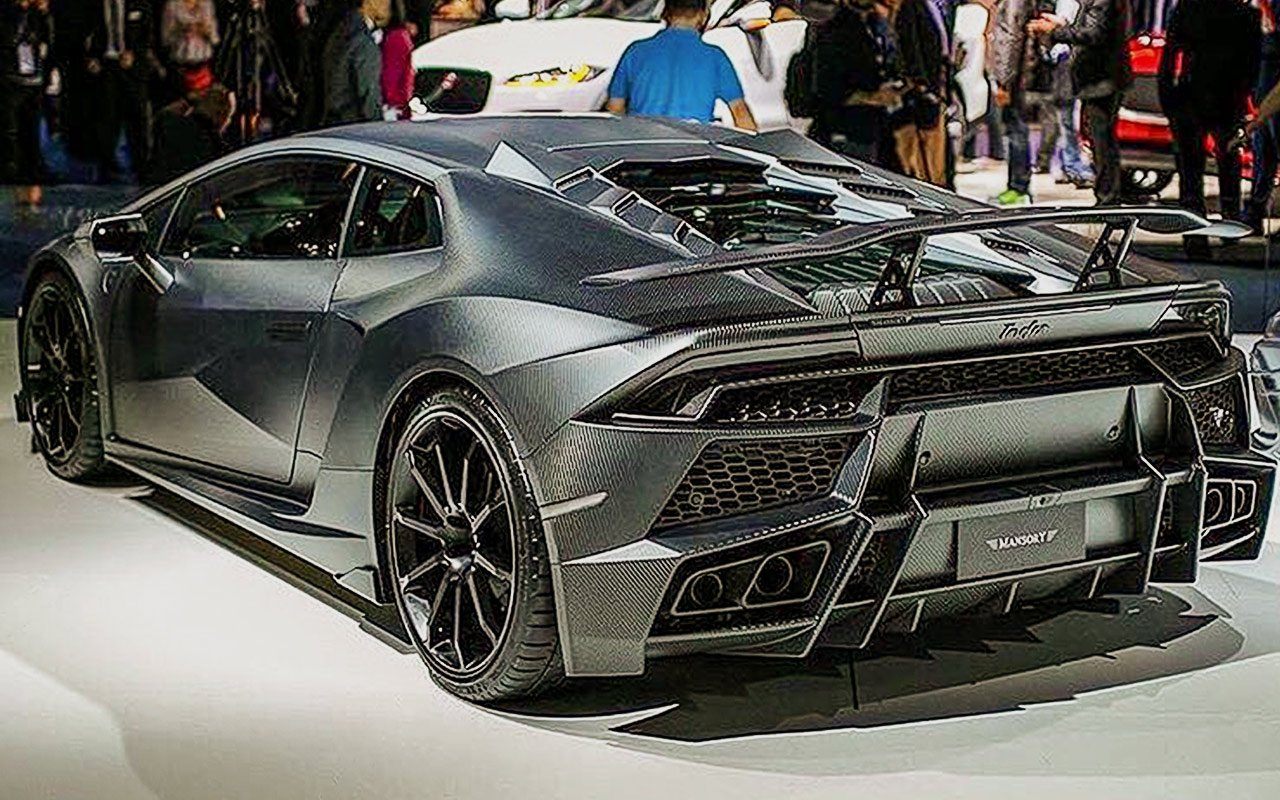 Lamborghini Sesto Elemento's Carbon Fiber Tech